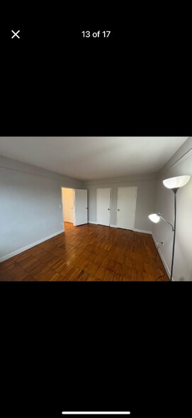 Building Photo - 232 Farmington Ave