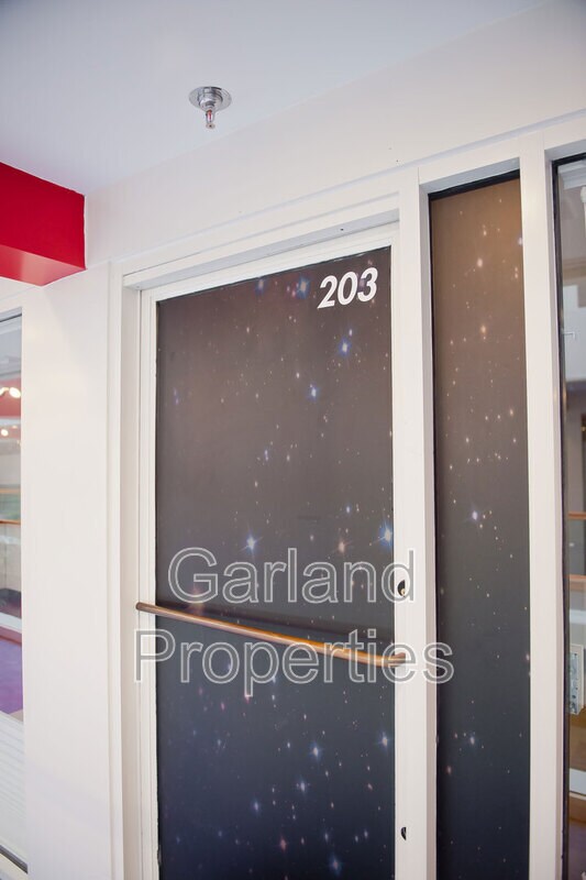 Building Photo - 110 Campbell Ave SE