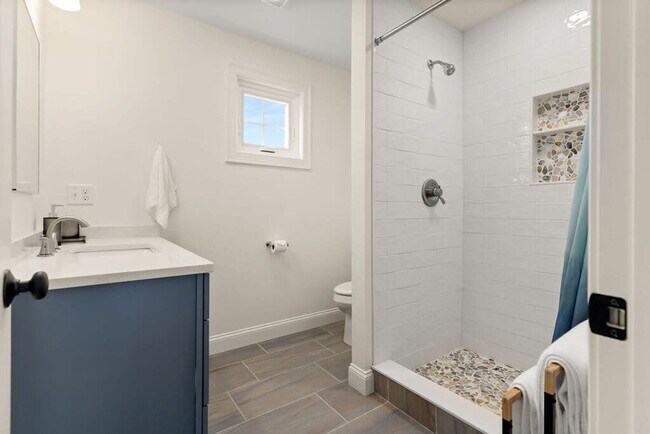 Building Photo - 74 Island Path