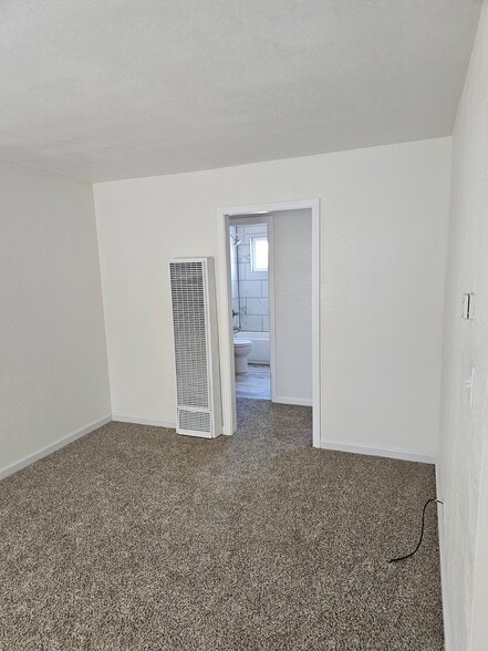 Building Photo - 875 Northrup St