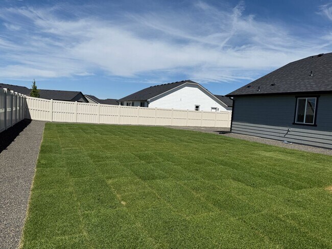 Building Photo - Newly Built 3-Bedroom with Fenced Back Yard