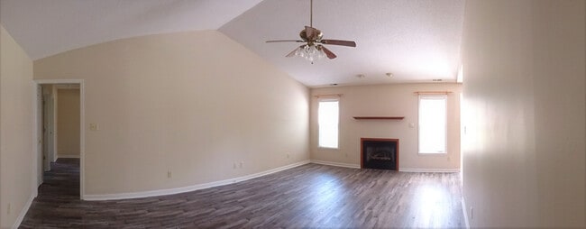 Building Photo - Beautiful 3BR/2Bath with Bonus Room!