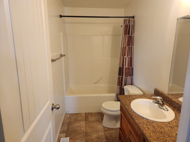 Bathroom - 1584 N 565 W