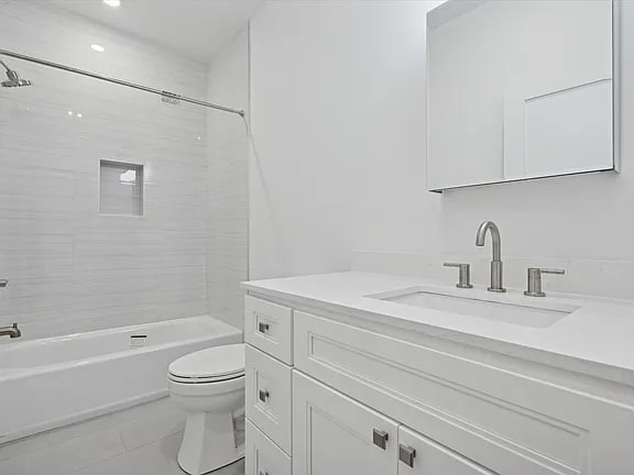 Building Photo - 178 W Seymour St