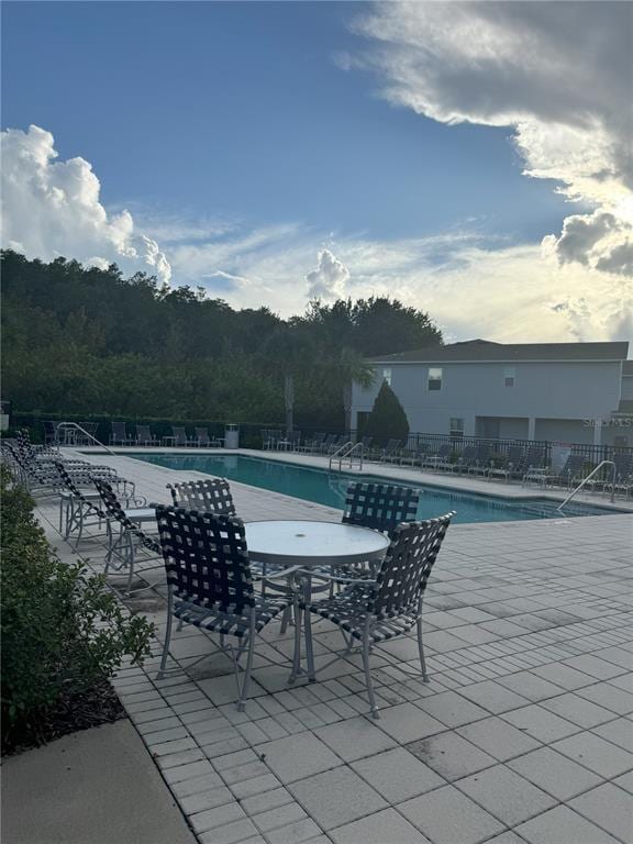 Building Photo - 3370 Beaute Dr