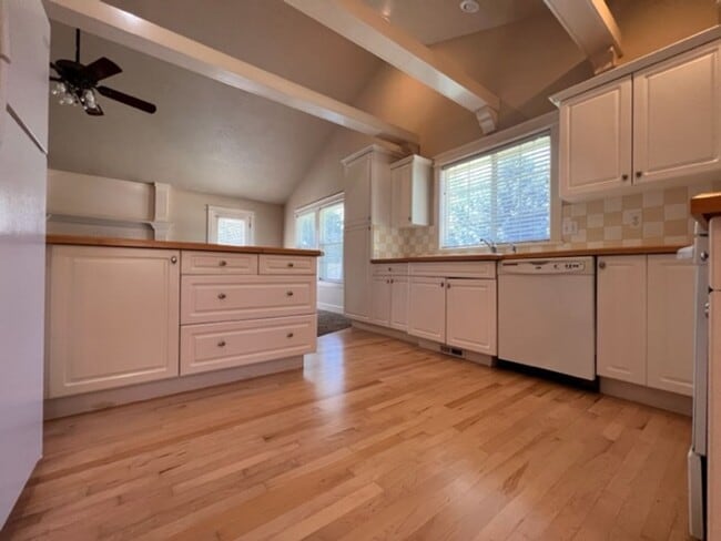 Building Photo - 5774 Parchment~Gorgeous Bristol Heights Home w/ Hardwood & Custom Cabinetry!