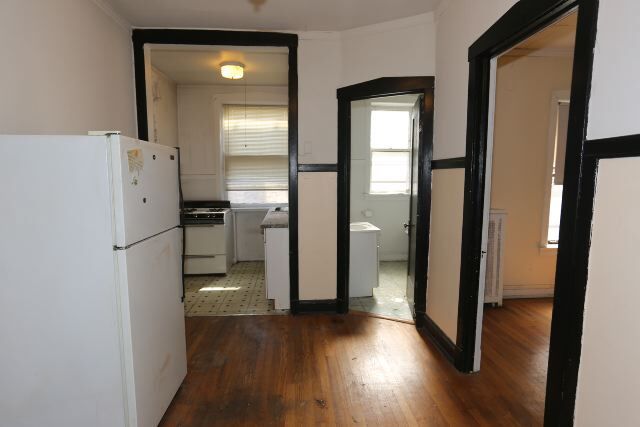 Building Photo - 1923 W Winnemac Ave