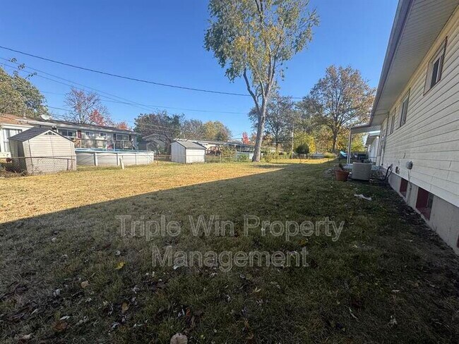 Building Photo - 775 Crabapple Ln