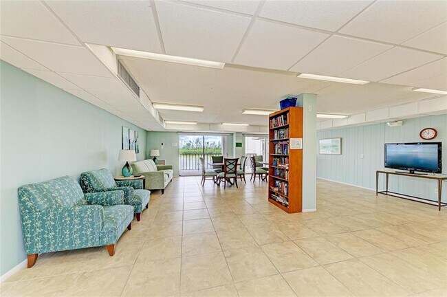 Building Photo - 9397 Midnight Pass Rd