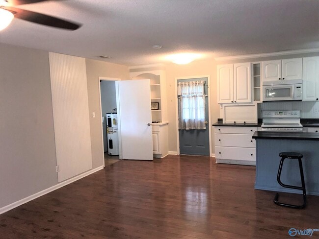 Building Photo - 22193 Bragg St