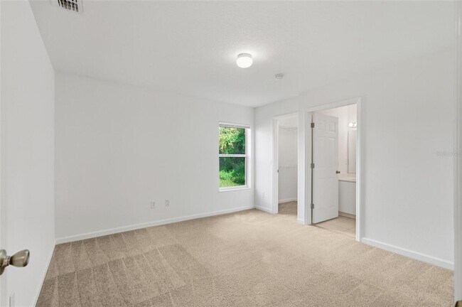 Building Photo - 6 Plateau Pl