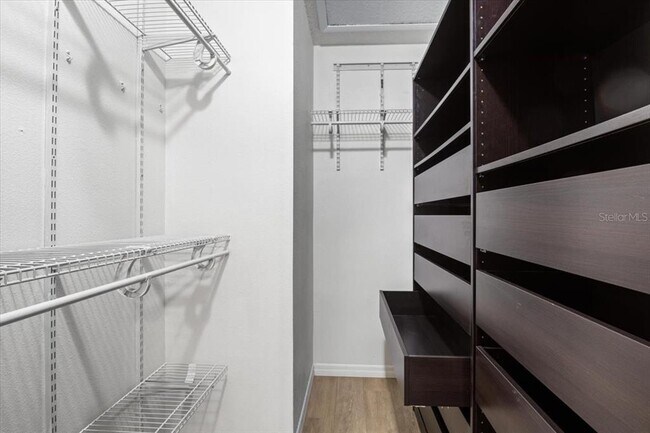 Building Photo - 1054 Brielle Ave