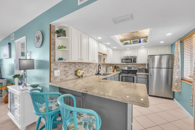 Building Photo - 2400 S Ocean Dr