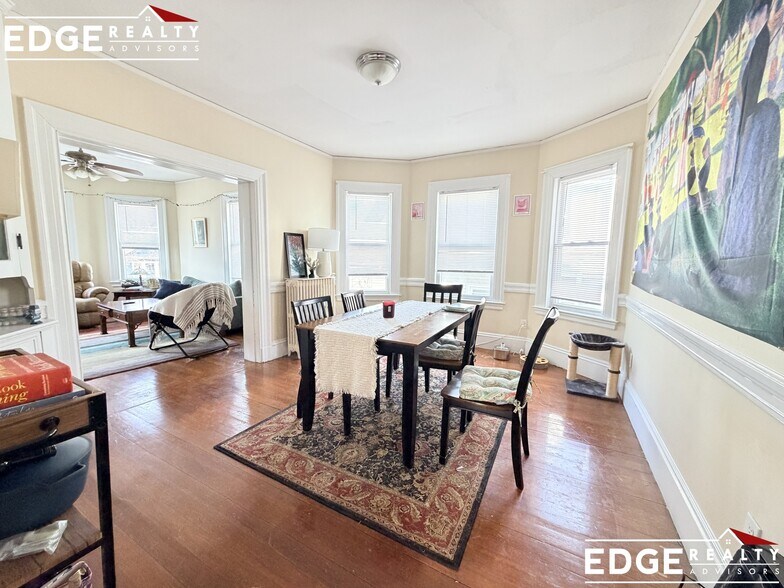 Building Photo - 73 Leicester St