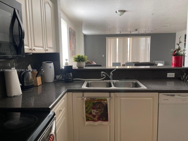 Building Photo - 8123 W 36th Ave