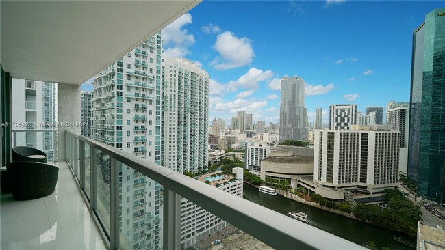 Building Photo - 500 Brickell Ave