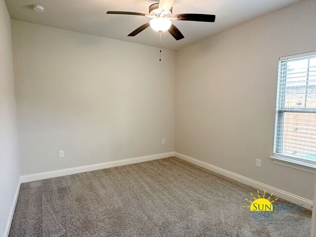 Building Photo - 2542 Lovewood Dr