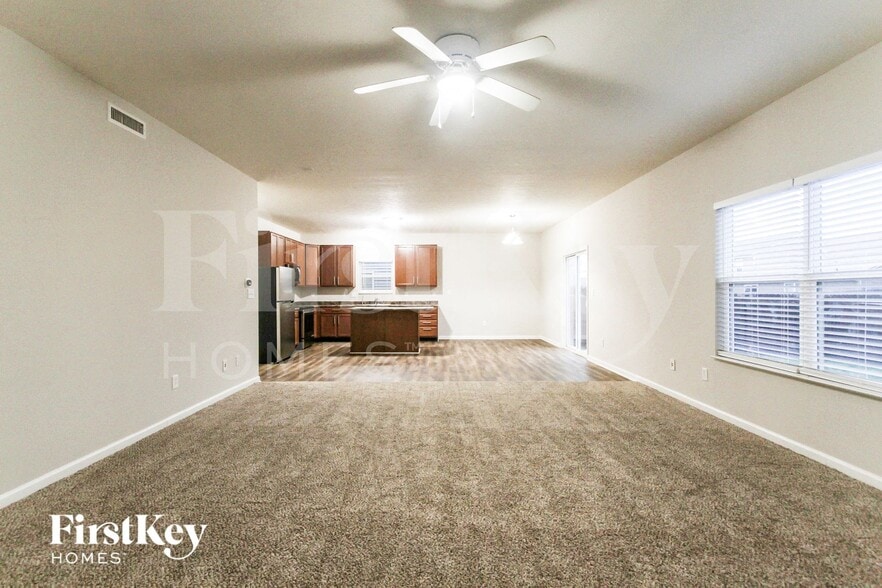 Building Photo - 7715 Firecrest Ln