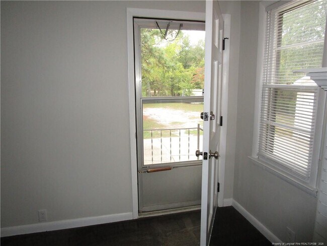 Building Photo - 2516 Cumberland Rd