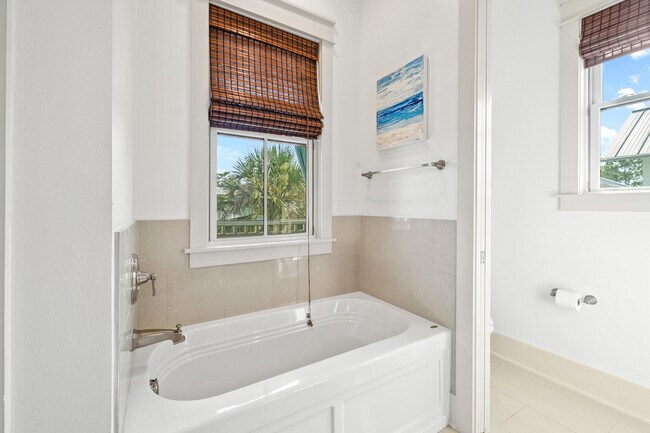 Building Photo - 616 Sandgrass Boulevard