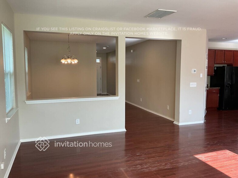 Building Photo - 5514 Black Maple Dr