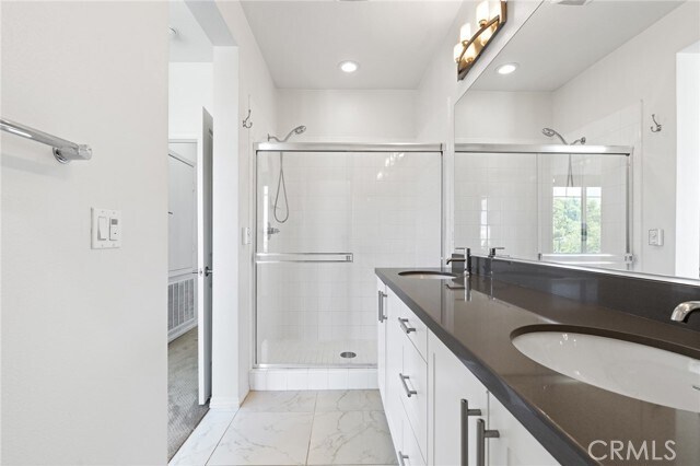 Building Photo - 13127 Union Ave