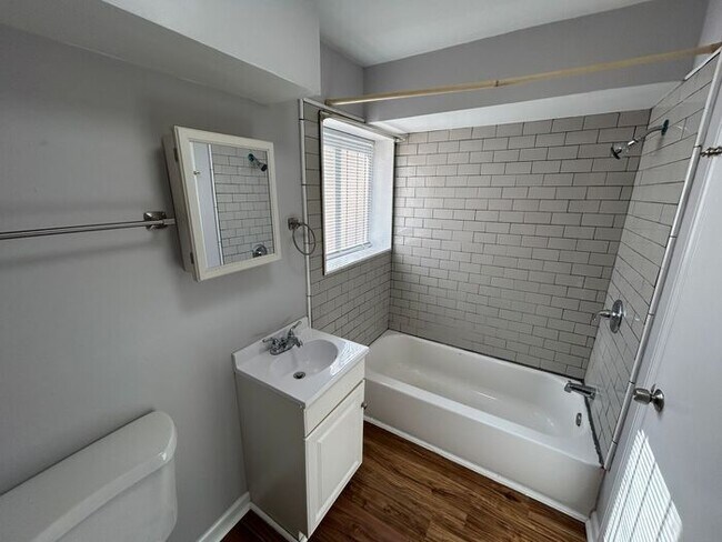 Building Photo - 4105 Jefferson Ave SW