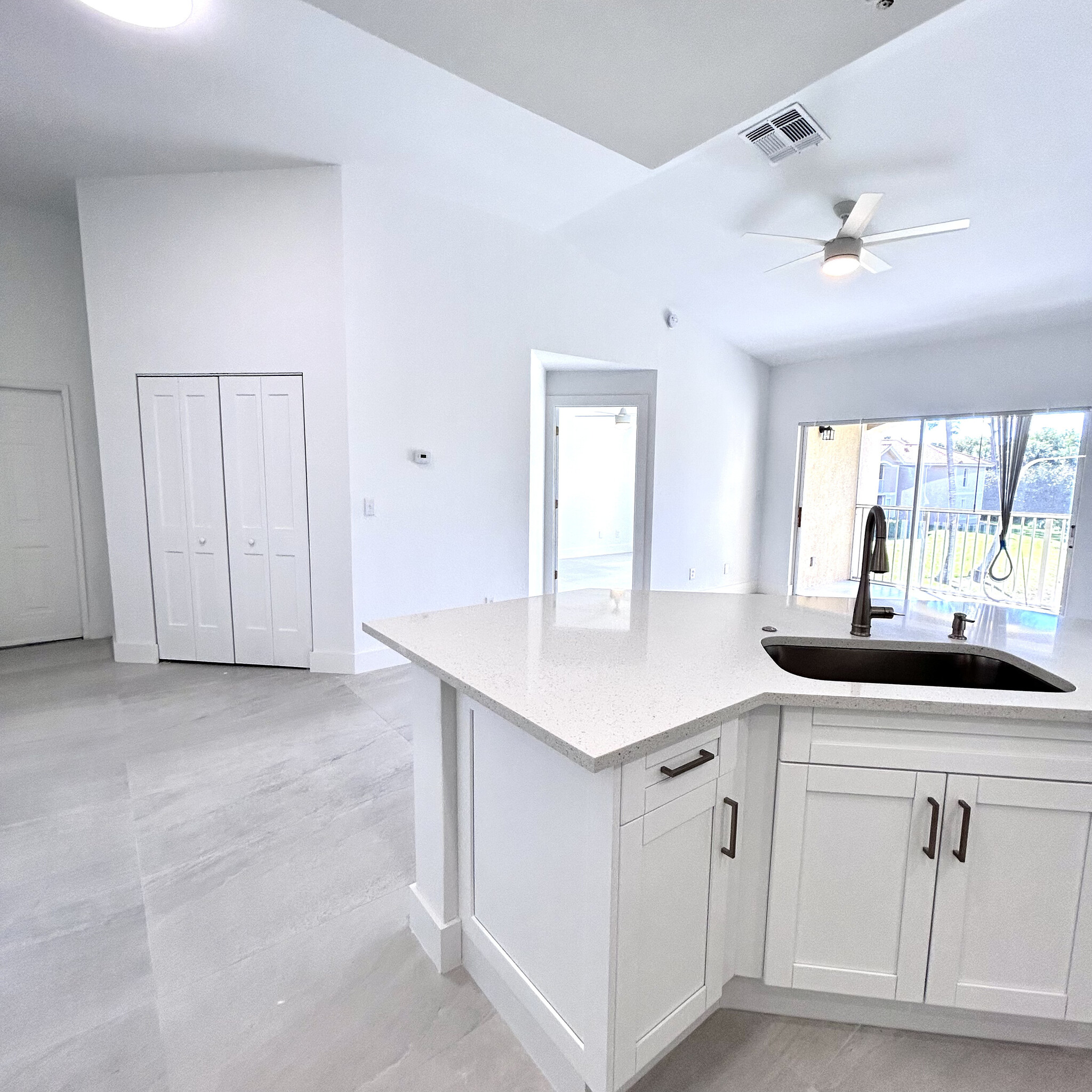 Building Photo - 8275 Ibis Club Dr