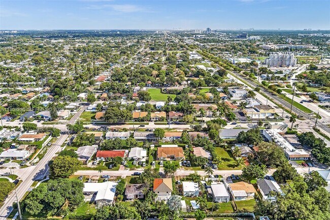 Building Photo - 2620 NE 214th St