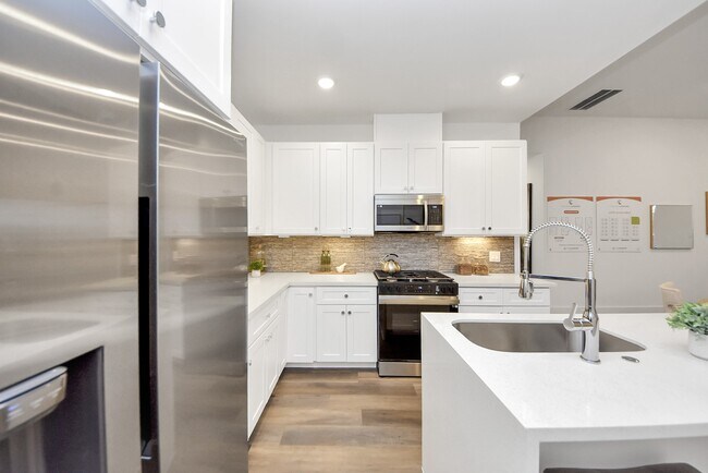 Building Photo - 7502 B Carver Rd