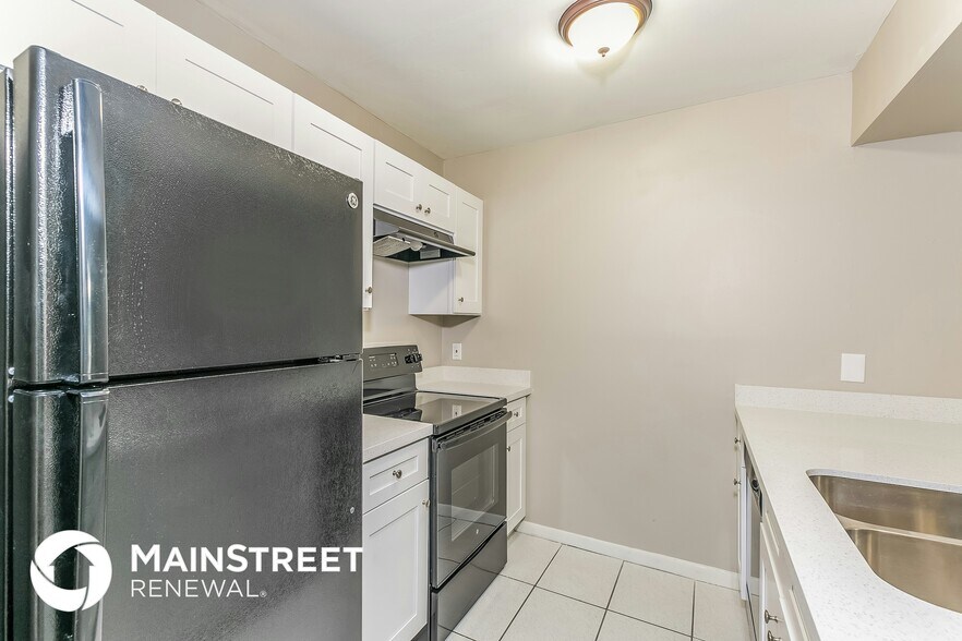 Building Photo - 5940 S Rue Rd