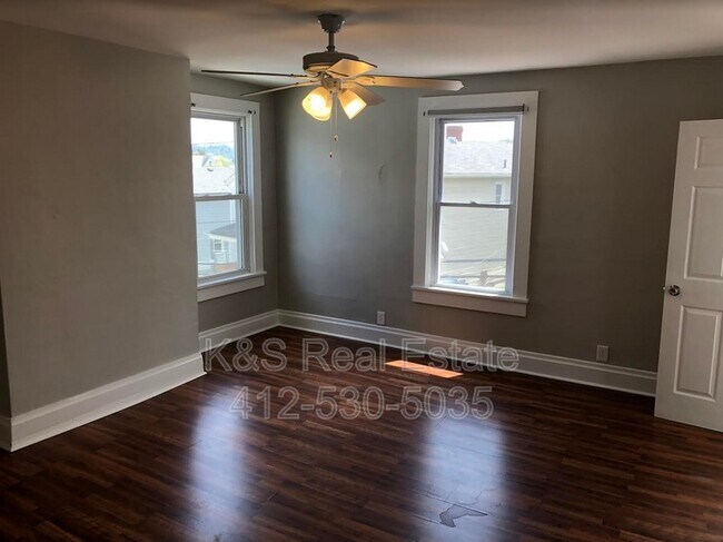 Building Photo - 230 Magazine St