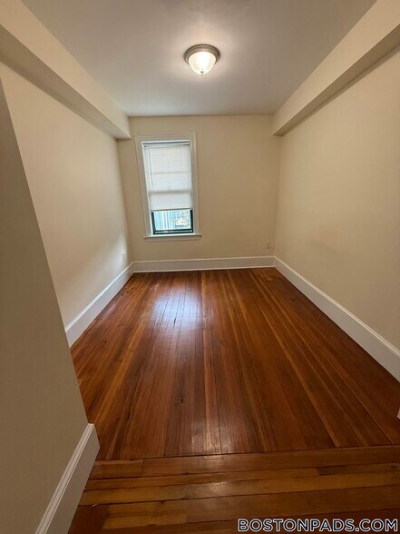 Building Photo - 881 Massachusetts Ave