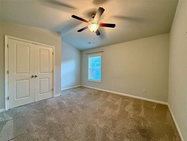 Building Photo - 5115 Breezewood Cir