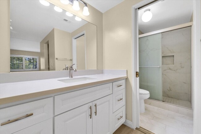 Building Photo - 175 Masters Ave