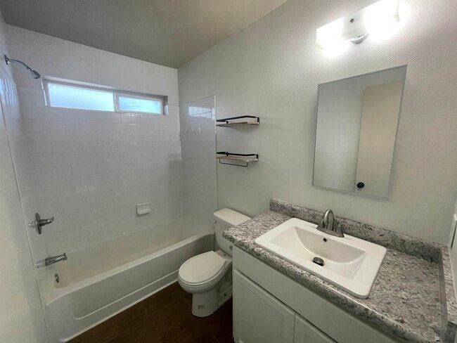 Building Photo - 3736 S Susannah Dr