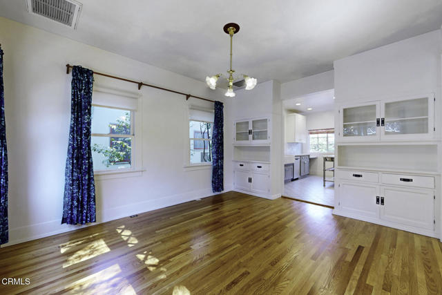 Building Photo - 1845 Las Lunas St