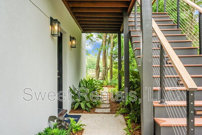 Building Photo - 665 Daniel Whaley Rd