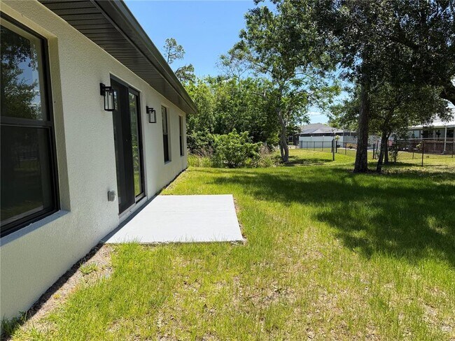 Building Photo - 23367 Mayville Ave