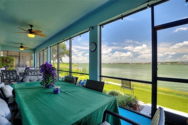 Building Photo - 585 Blue Cypress Dr
