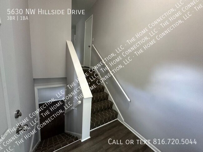 Building Photo - 5630 NW Hillside Dr