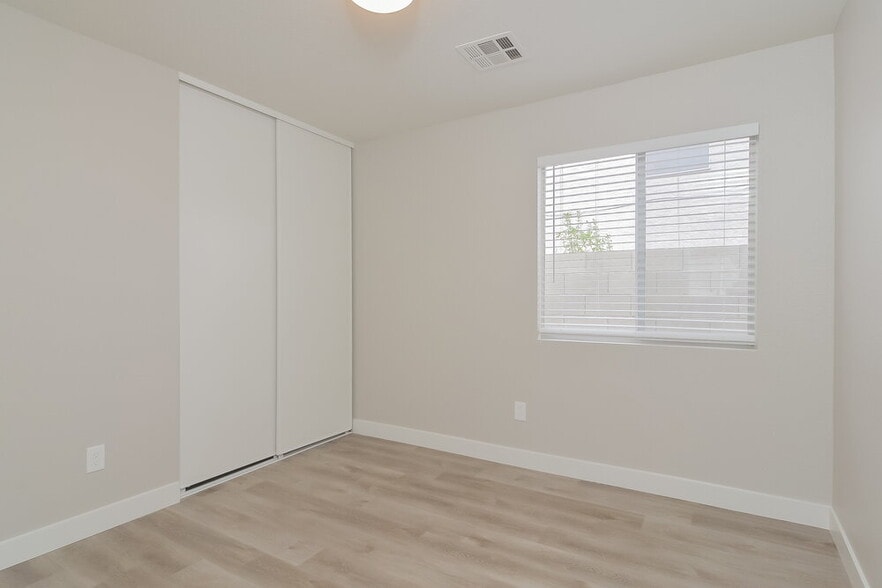 Building Photo - 705 Orchid Tree Ln