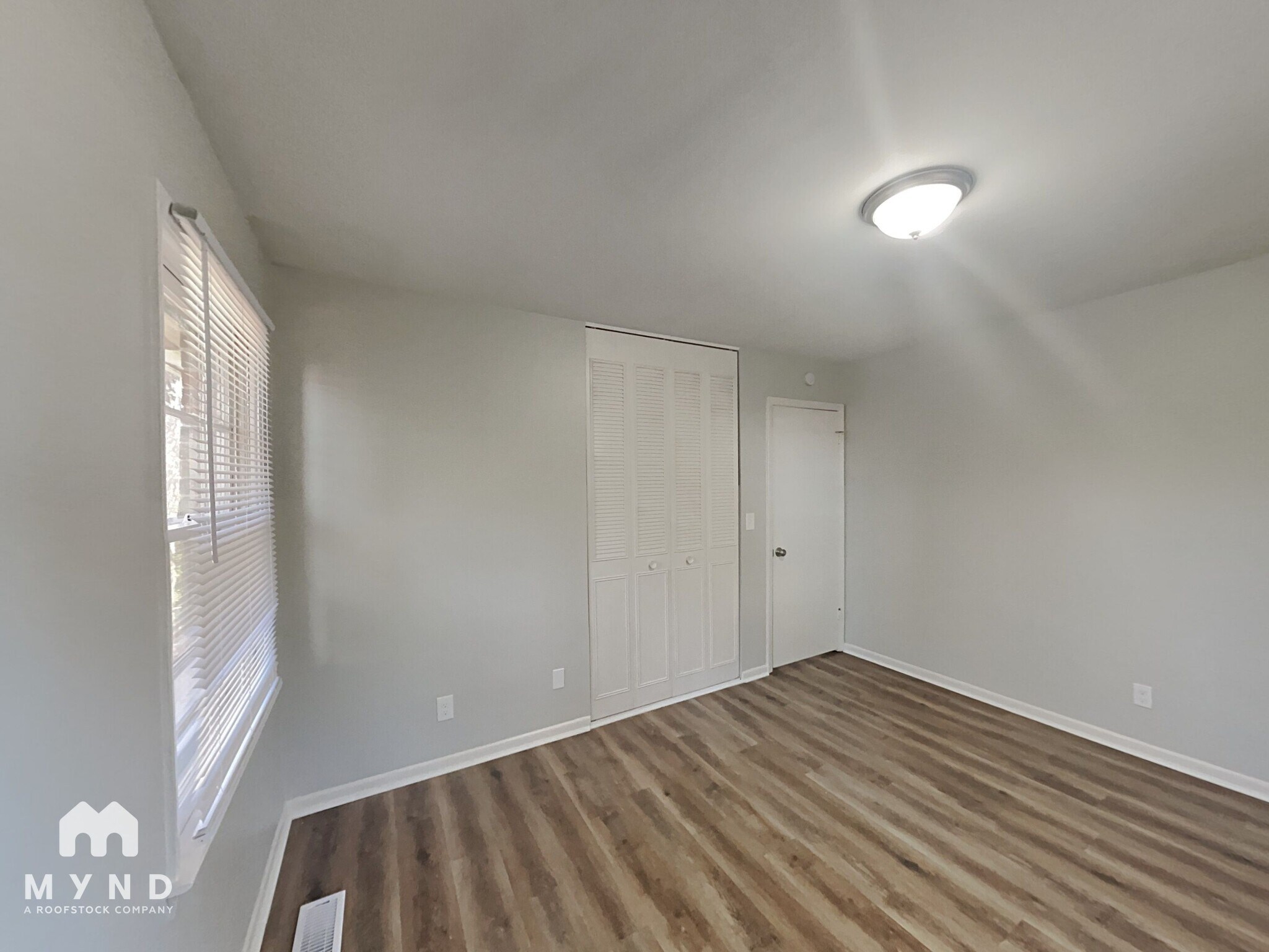 Building Photo - 3672 Stanford Cir