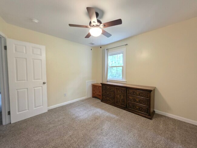 Building Photo - 31269 Eden Allen Rd