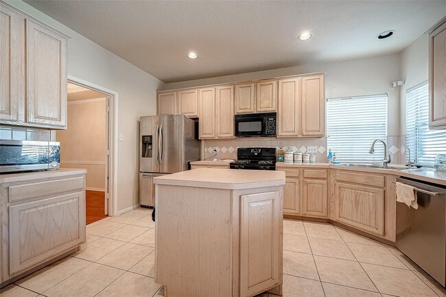 Building Photo - 2907 Little Branch Ct