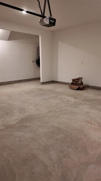 Building Photo - 1812 Lorant Ln