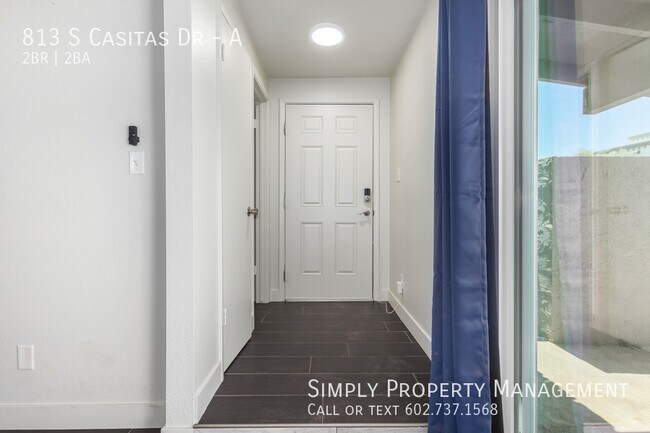 Building Photo - 813 S Casitas Dr