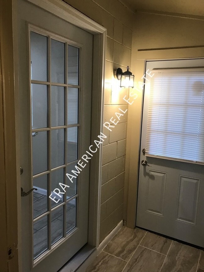 Building Photo - 507 Fir Ave