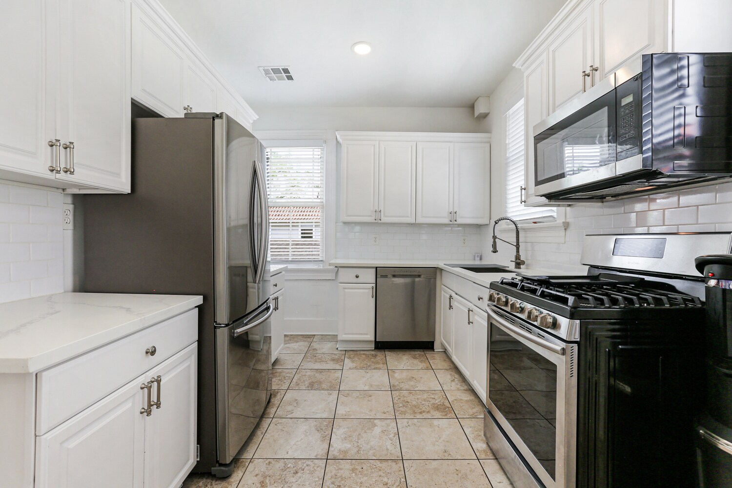 Building Photo - 5702 Willow St