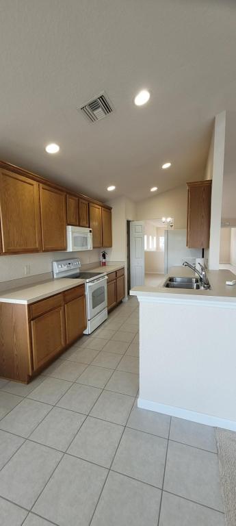 Building Photo - 4335 SW 52nd Cir